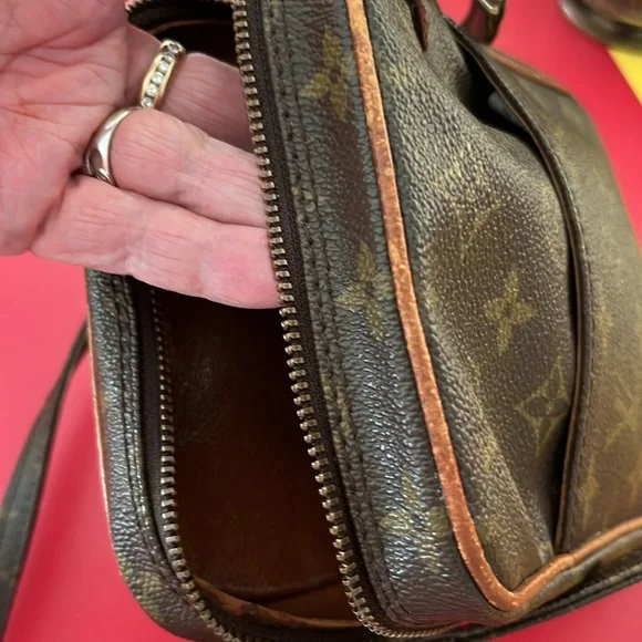 Louis Vuitton cross body Bag vintage - Picture 7 of 12